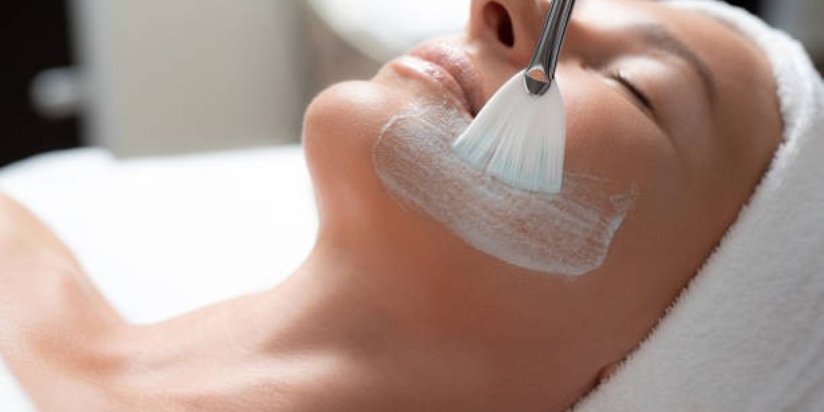 Ultimate Skin Detox: Professional Deep Cleansing for Clear Complexion