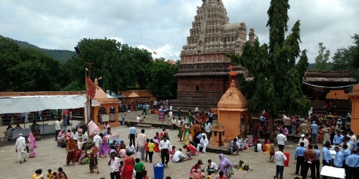 Mumbai to Grishneshwar Cab