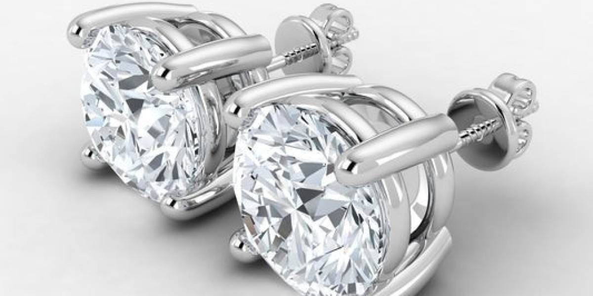 Timeless Luxury Made Accessible: Explore High-Quality Jewelry at ShopQSE