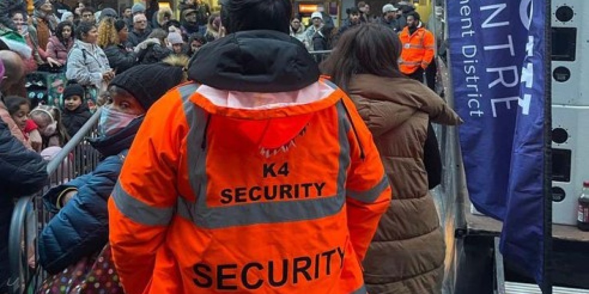 Top Benefits of Hiring Trained Crowd Management Services for Public Gatherings