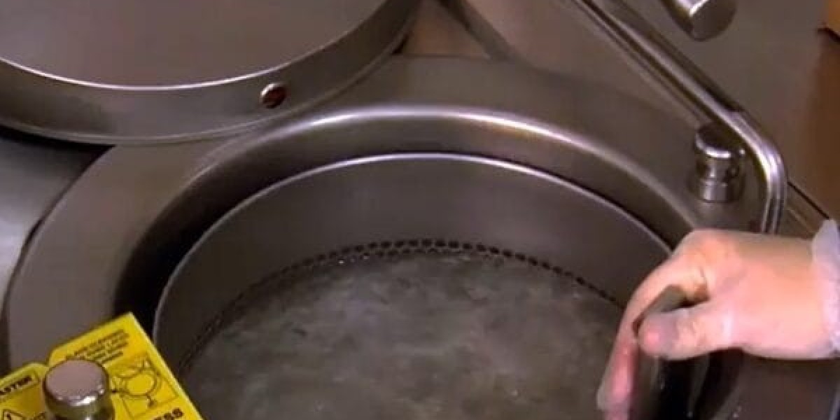 Kvalitetsutstyr som Gjør Arbeidet Lettere i Profesjonelle Kjøkken