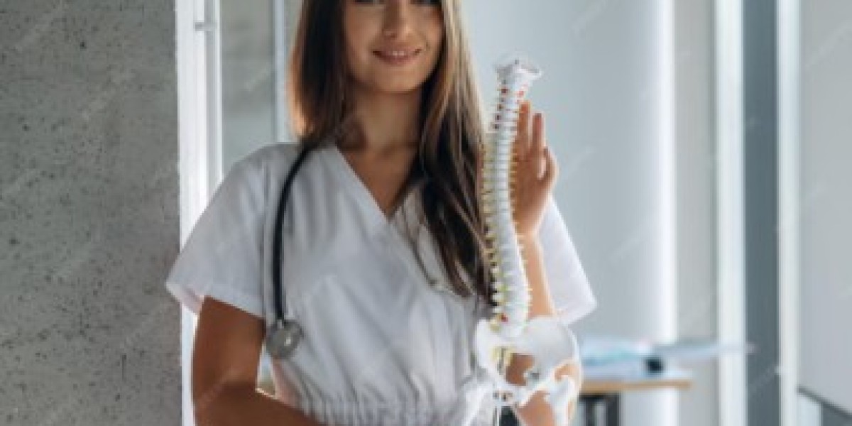 How a Chiropractic Massage Near Me Helps When Pain Takes Over