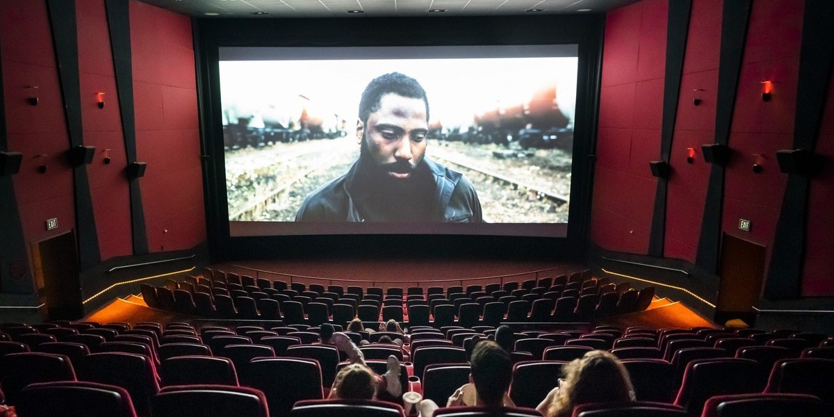 Фильмы онлайн бесплатно.