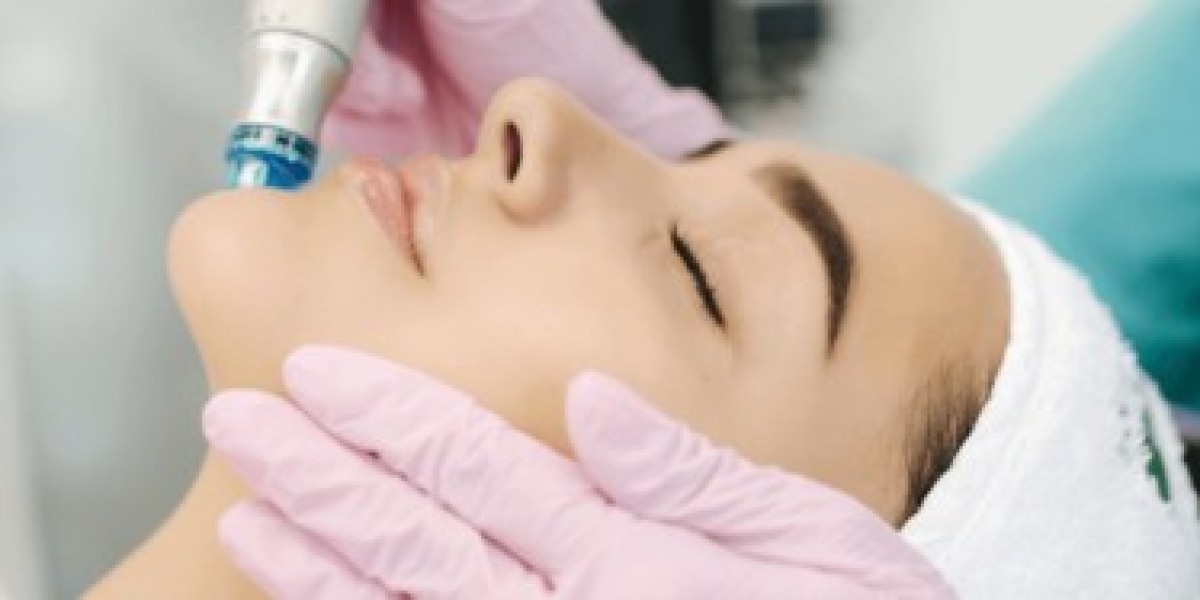 Double Chin Reduction in Victoria BC: Expert Solutions at COL Clinic