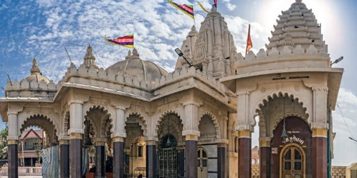 Abu Road to Mount Abu taxi booking