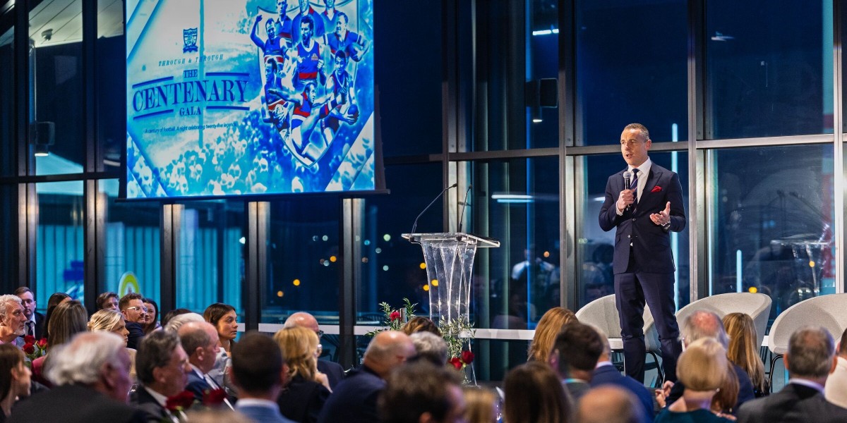 Brighten Your Event with Projector Screen Hire Melbourne