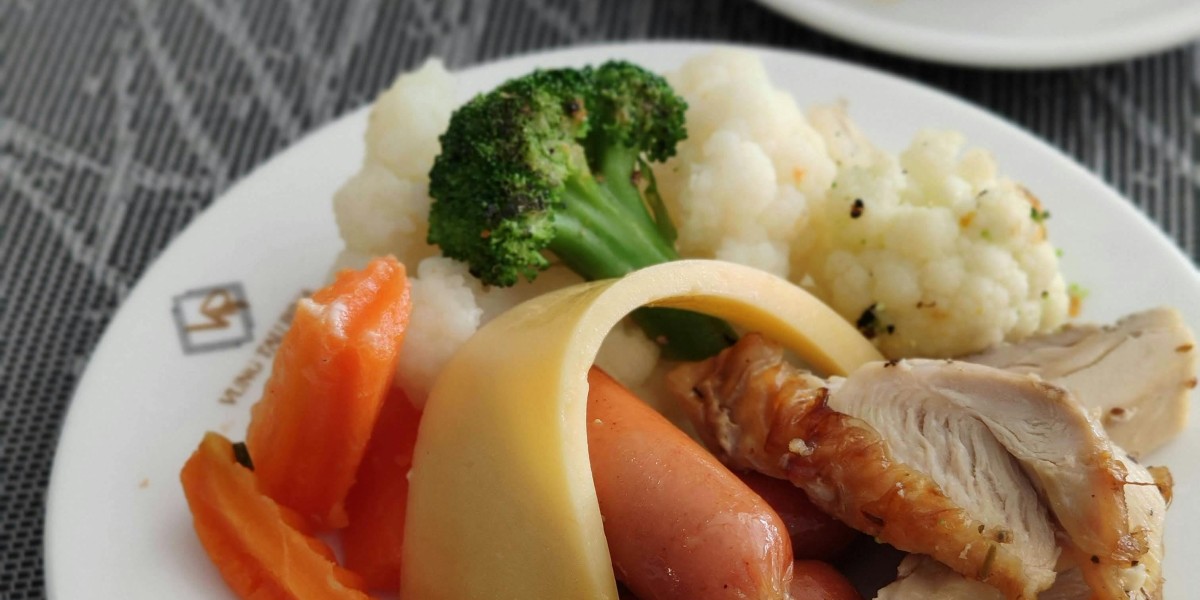 Why Porcelain Is a Favourite Among Luxury Hotels and Fine Dining Restaurants