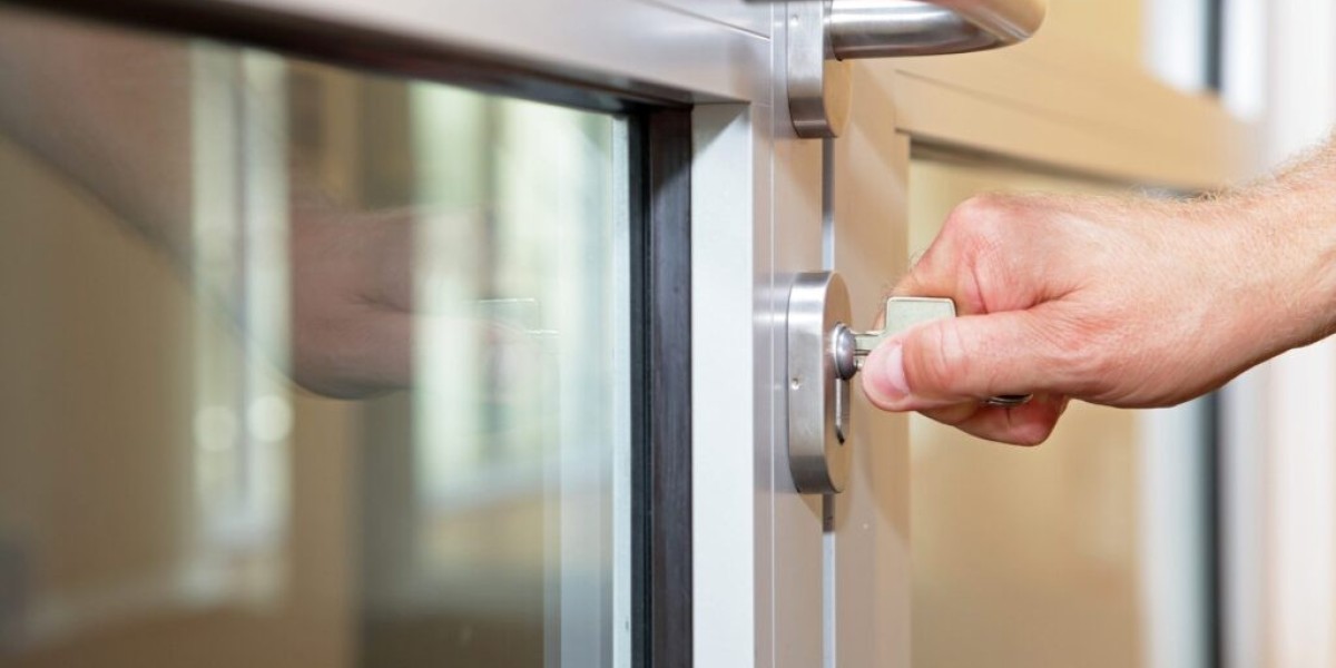 What Is a Locksmith?