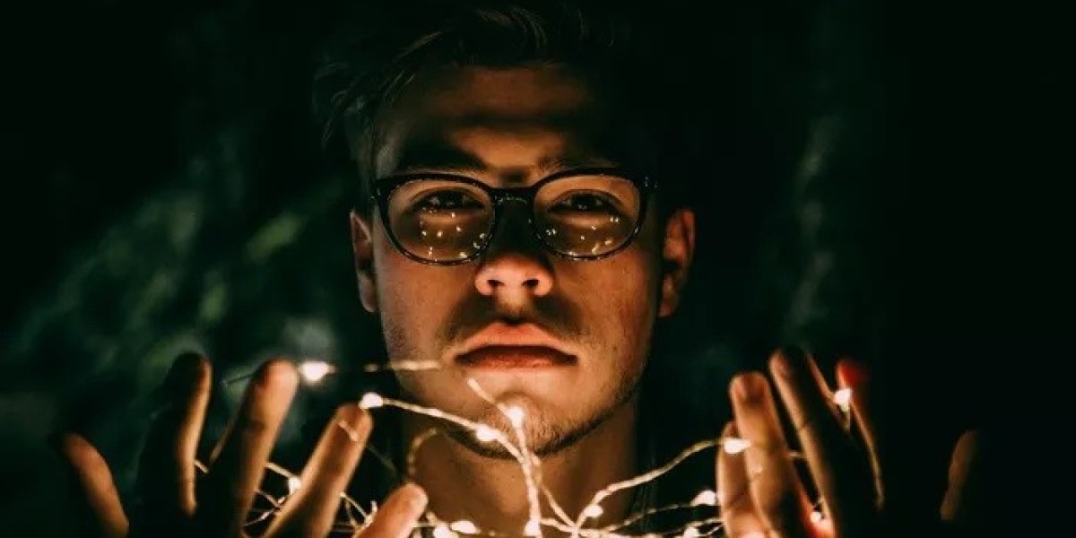 Can Aquarius Lucky Numbers Help You Attract True Love?