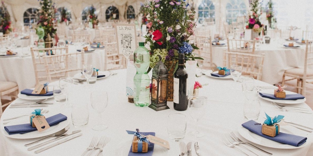 Unique Wedding Favours That Make a Difference: D’light Terracotta Candles