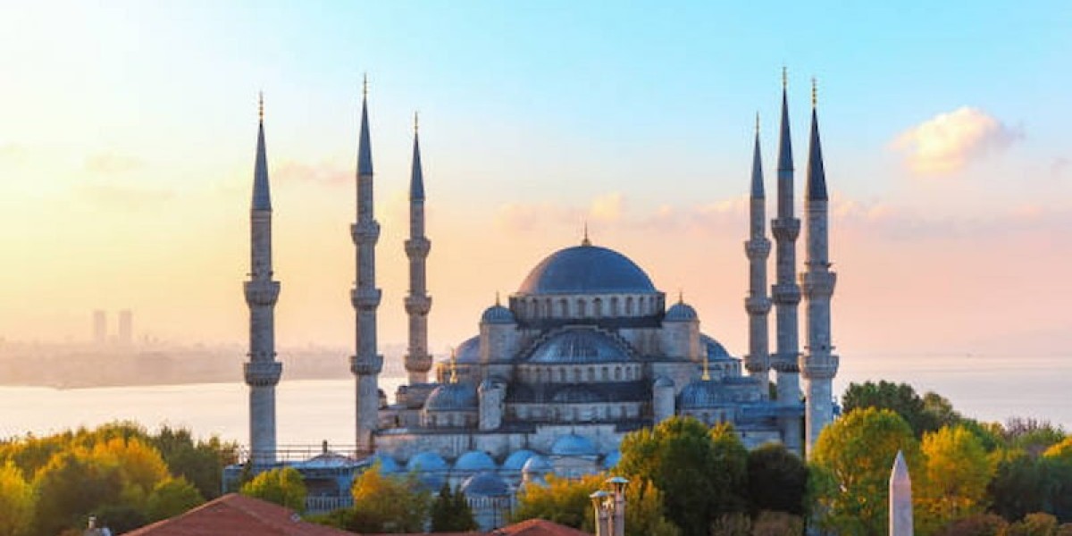 Istanbul Tour Guide 2026 for Exploring Culture, Food, and Iconic Sights