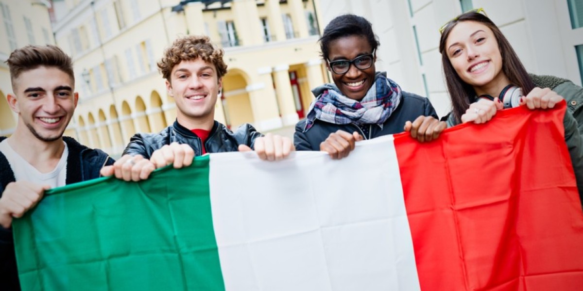 Italy VPN Surge: Age Checks Drive VPN Demand – Black Friday Deals