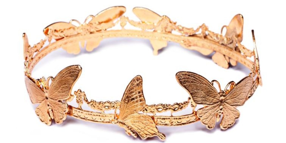 Timeless Symbolism in Classical and Nature-Inspired Jewelry Art