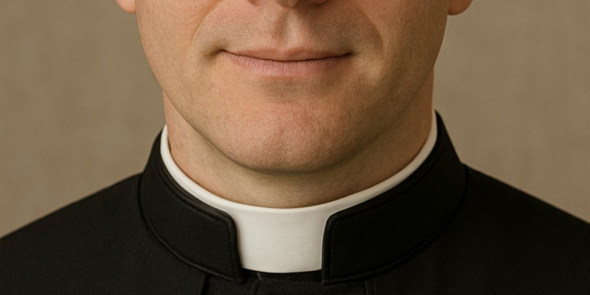 The Meaning and Purpose of the Minister Collar in Modern Ministry