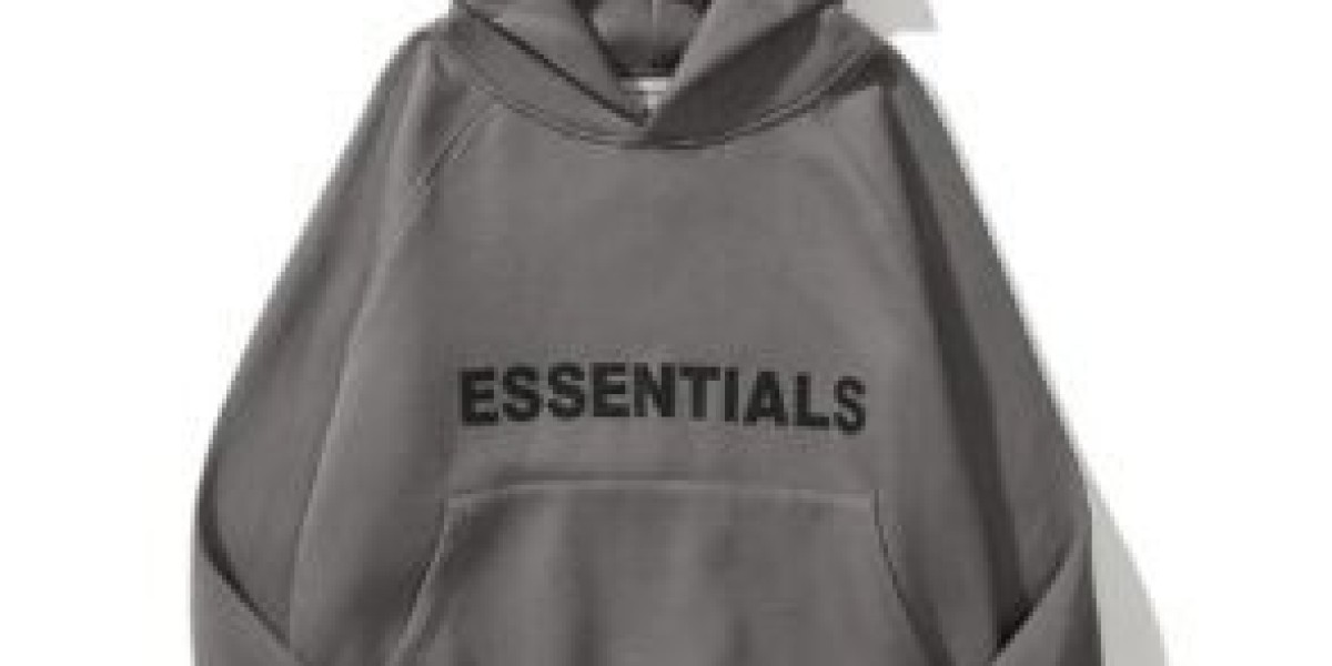 Comfort Built Bold: Essentials Hoodie & Tracksuit in Focus — 1000-Word Article