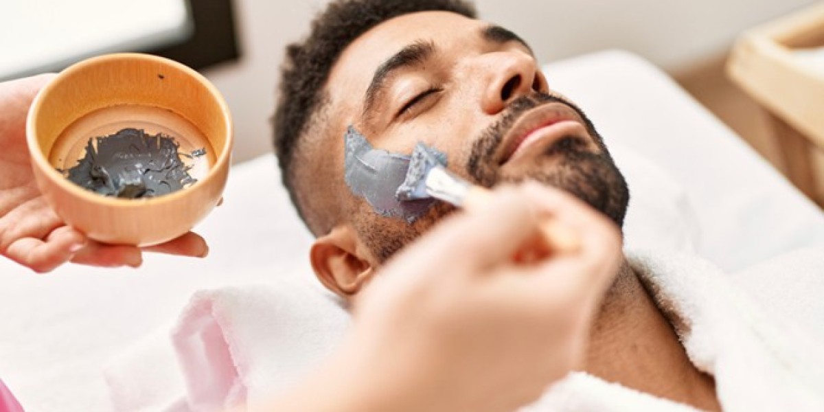 Men’s Facial for Radiant Skin: Top Glow-Enhancing Options