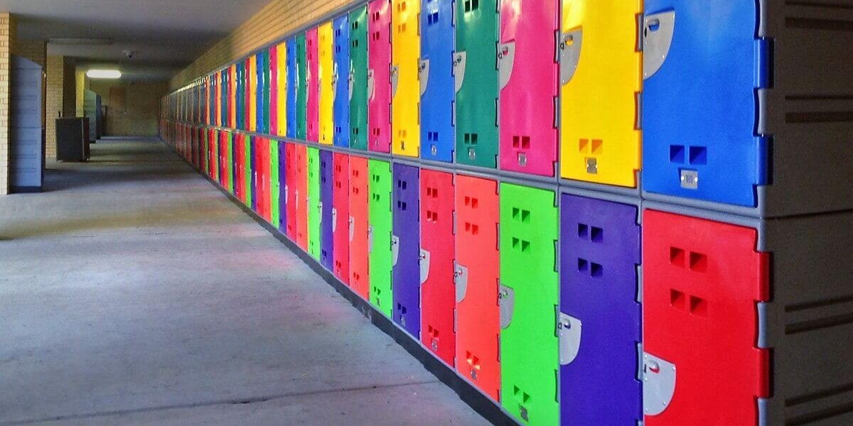 A Fresh Look at Modern Office Lockers for Your Workplace