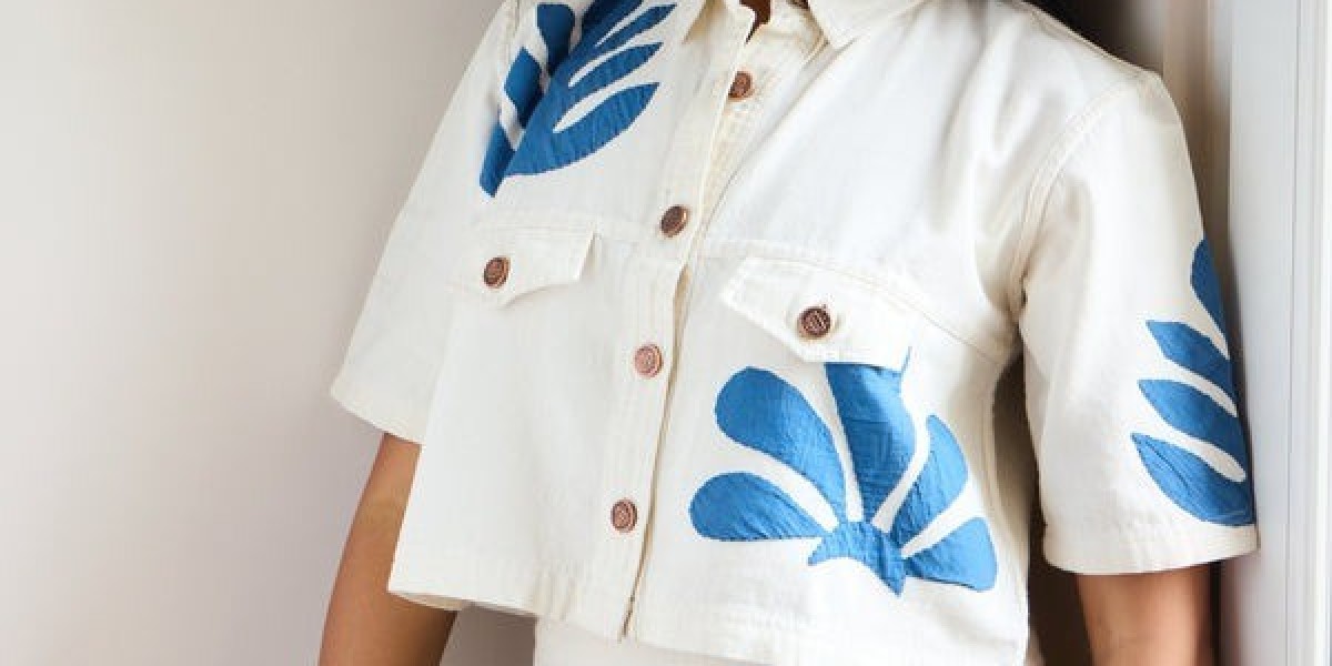 Slow Fashion Meets Designer Clothing at Ekani Archive