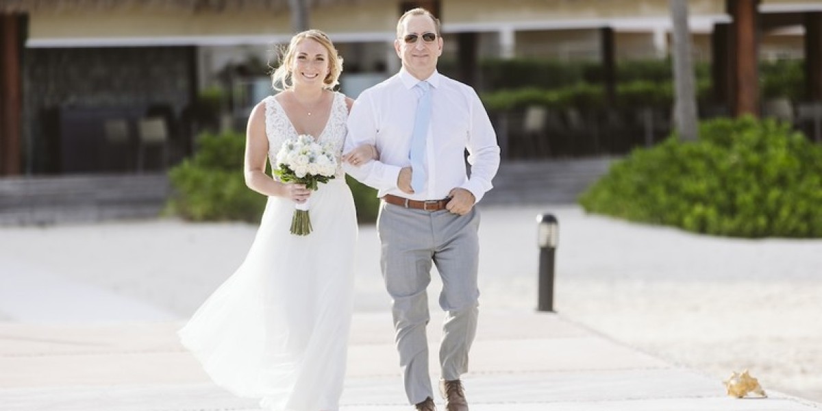 How a Wedding Planner in Los Cabos, Mexico Can Bring Your Dream Destination Wedding to Life