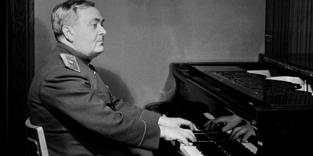 What Are the Contributions of Russian Composers to Choral Music?