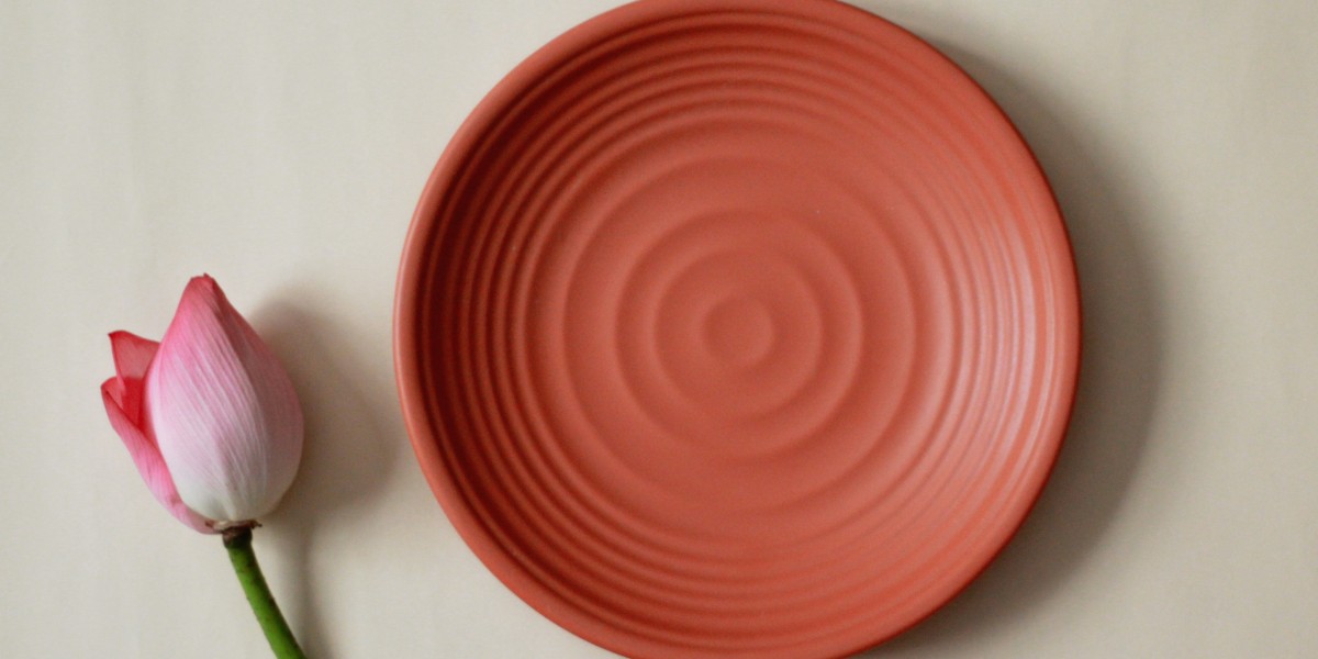 5 Creative Ways to Decorate Your Dinner Plate