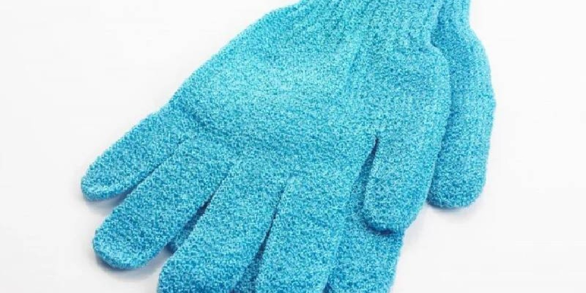 Best Exfoliating Gloves for Smooth Skin