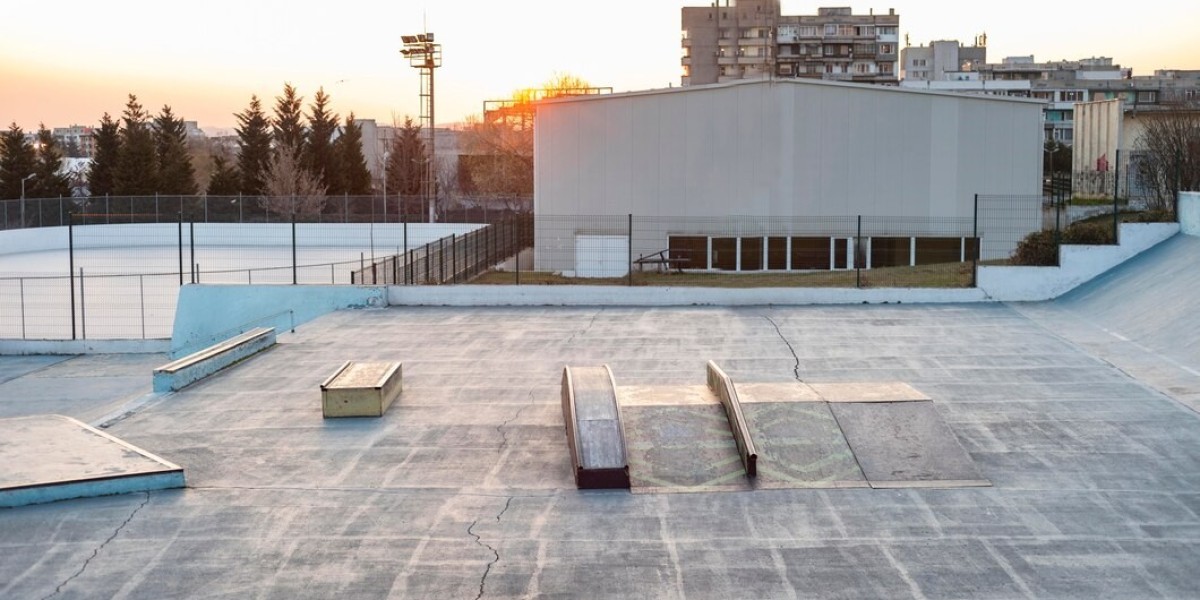 Flat Roof Coatings in Surprise: Desert-Proof Style & Savings