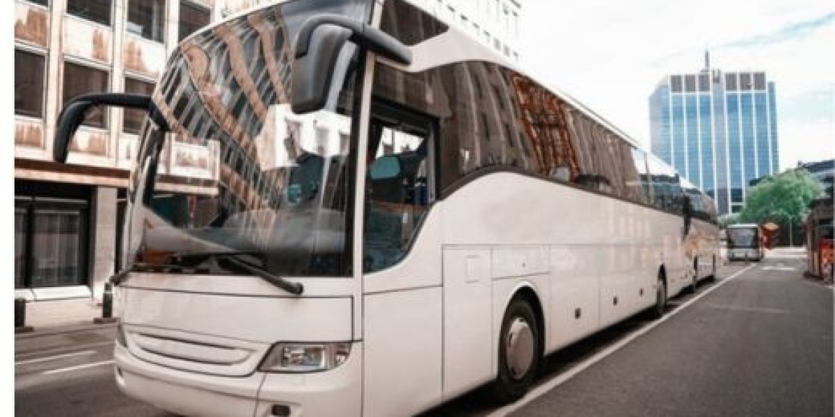Benefits of Booking a New York Charter Bus Rental for Long-Distance Group Trips